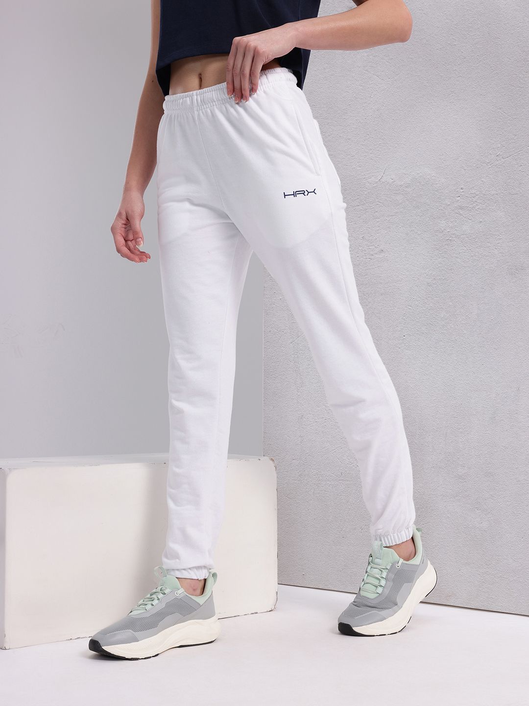 HRX by Hrithik Roshan Women Mid-Rise Lifestyle Joggers