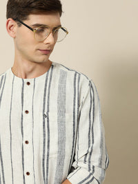 Mr Bowerbird Men White & Black Liberal Fit Striped Casual Shirt