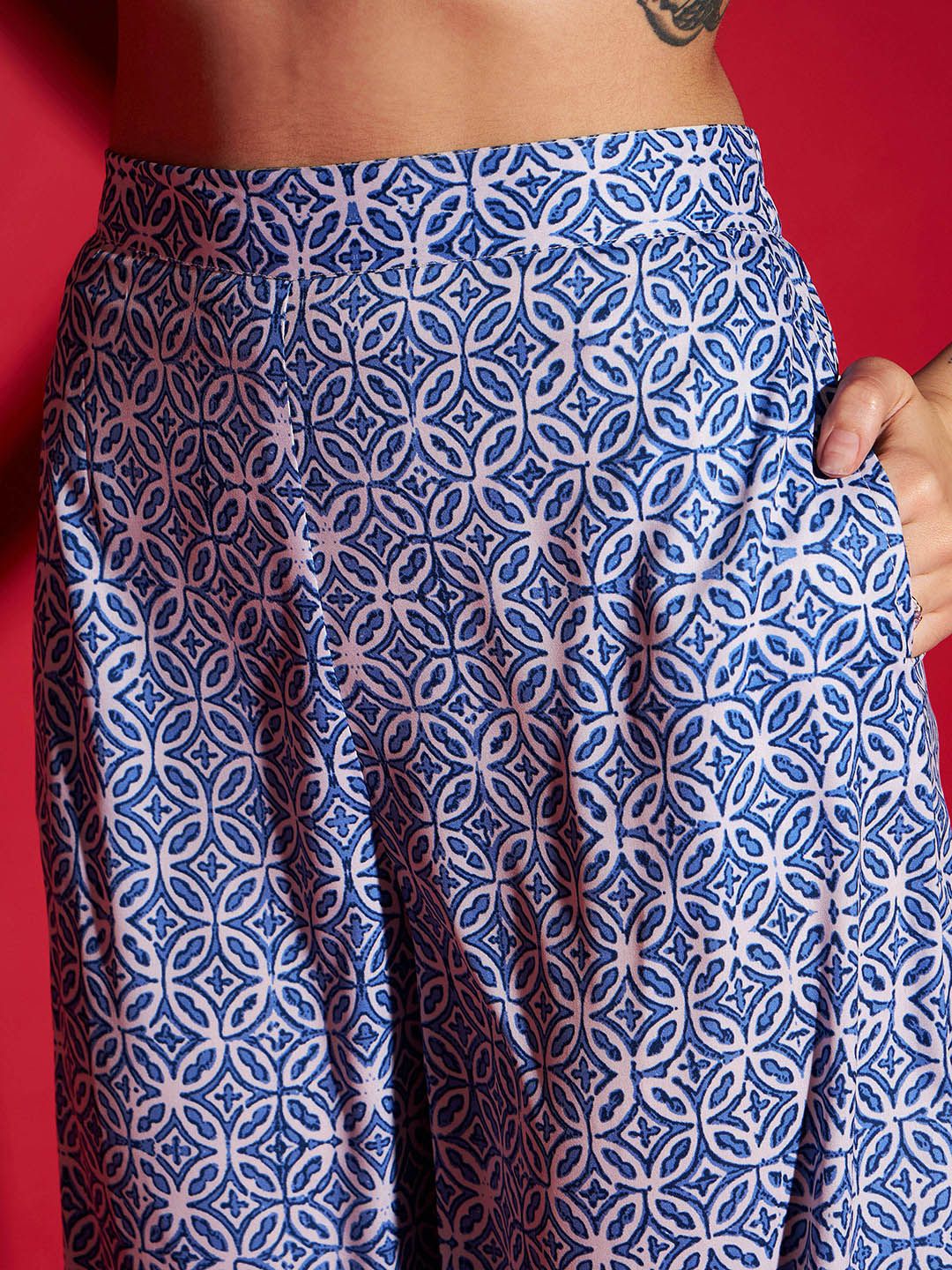 SASSAFRAS Blue Printed Crop Top With Trousers Co-Ords
