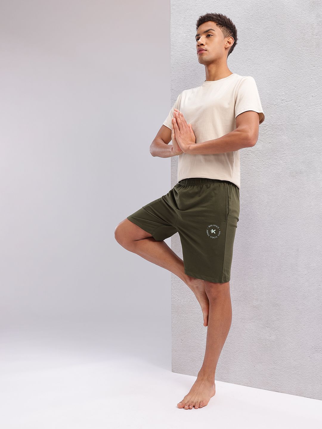 HRX by Hrithik Roshan Men Mid-Rise Brand Logo Detail Yoga Shorts