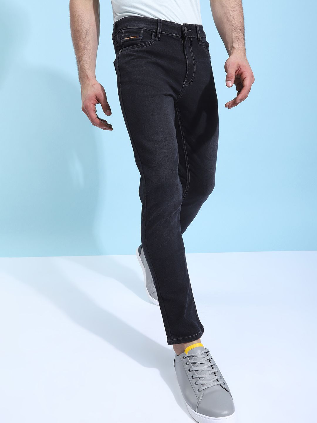 The Indian Garage Co Men Black Slim Fit Mid-Rise Clean Look Jeans