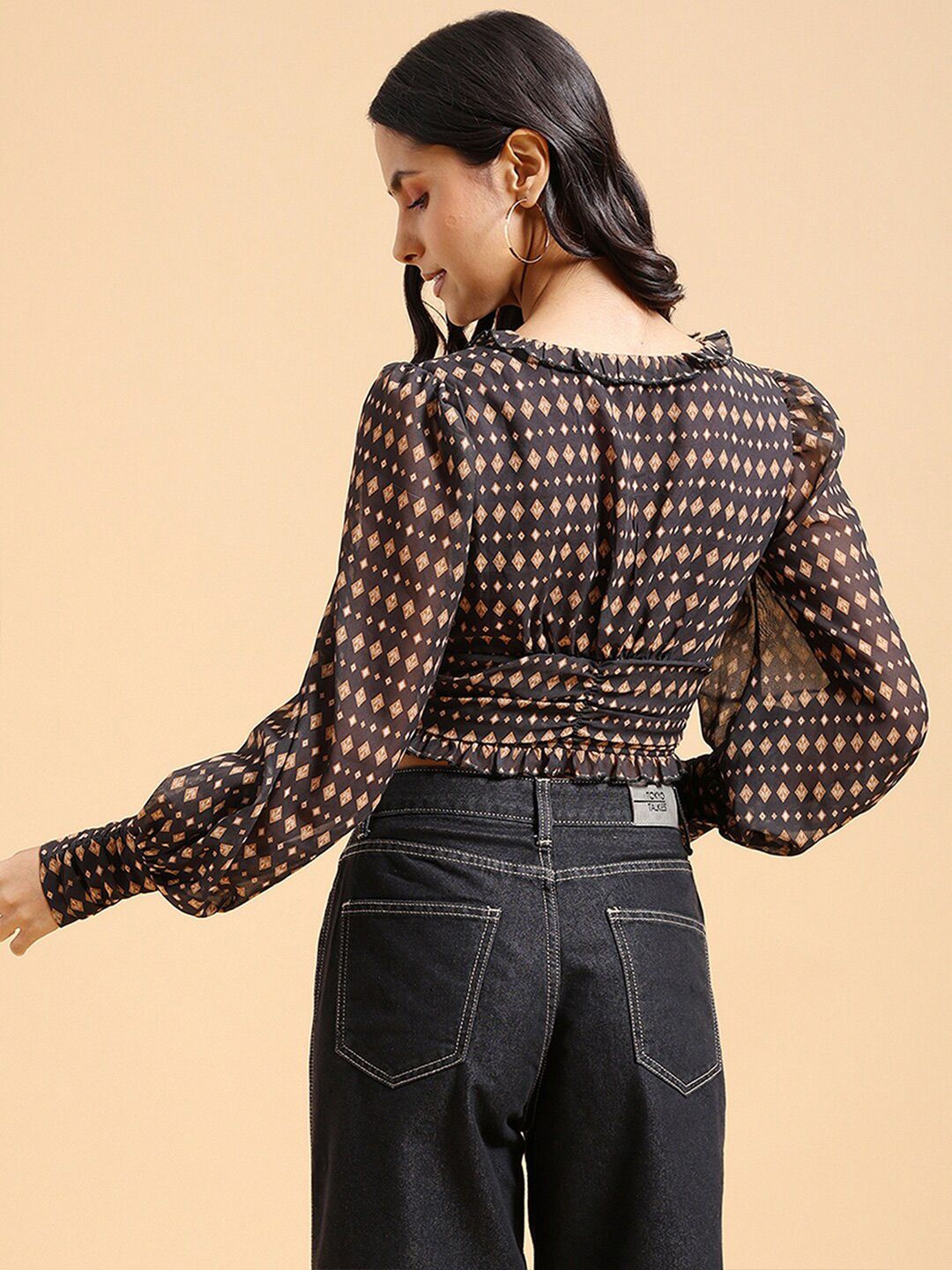 Tokyo Talkies Brown Geometric Printed Bishop Sleeves Ruffle Trim Ruched Crop Top
