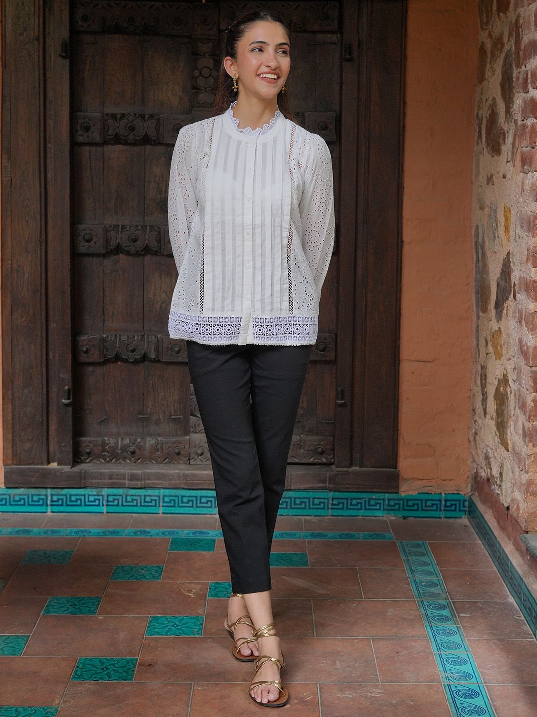 Libas Geometric Schiffli Top