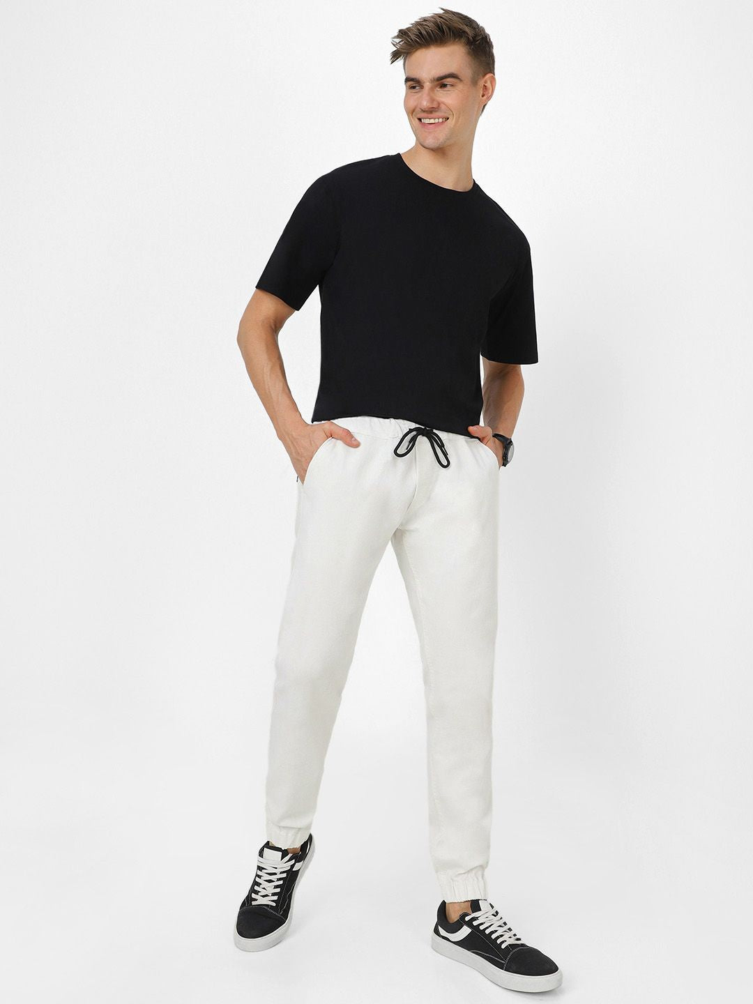 Urbano Fashion Men White Mid-Rise Clean Look Stretchable Jogger Jeans