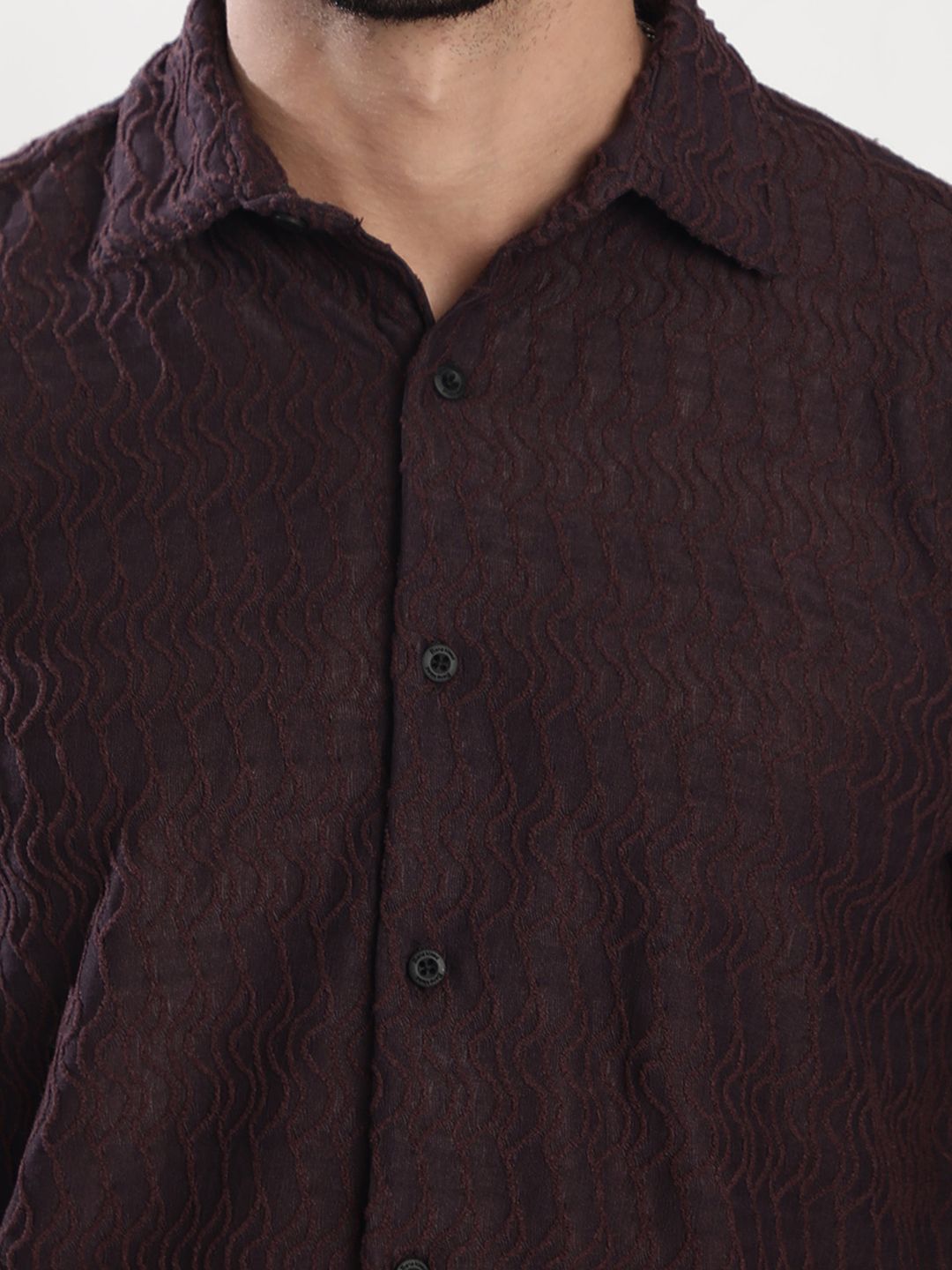 Bene Kleed Men Slim Fit Textured Spread Collar Casual Shirt
