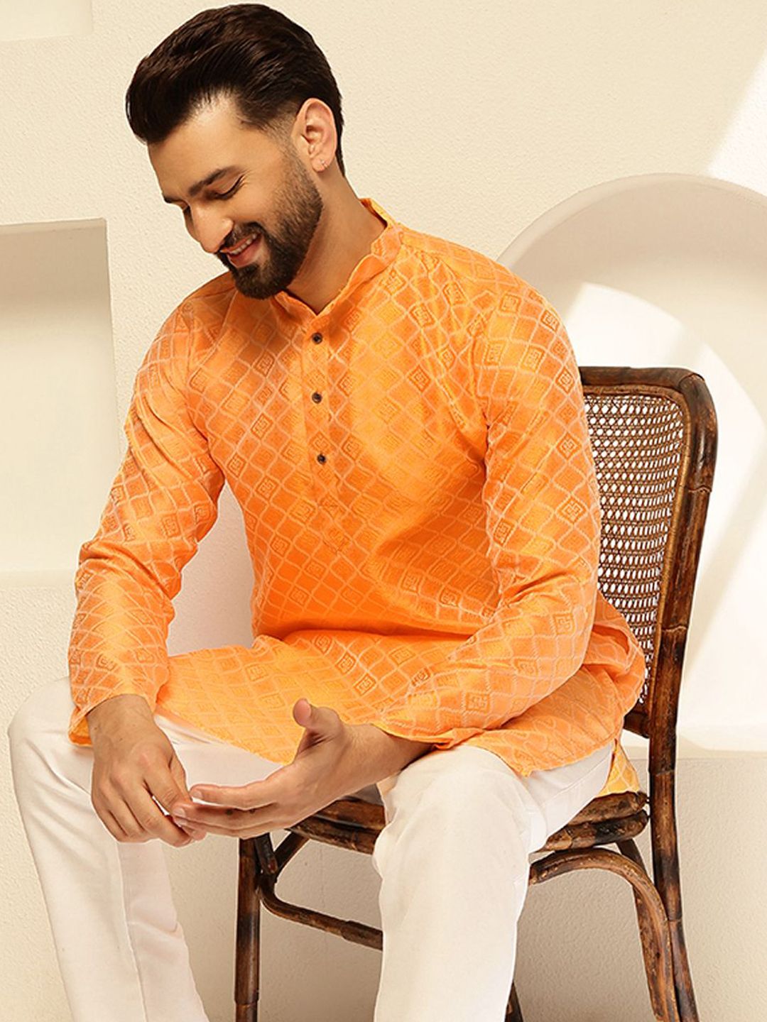 SOJANYA Woven Design Mandarin Collar Straight Kurta