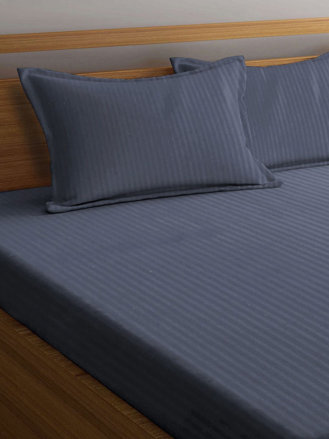 Myntra Elegant Homes Kapas Berjalur Kelabu Tanpa Kedutan 300 TC Cadar King Halus Dipasang dengan 2 Sarung Bantal-250 x 225 sm