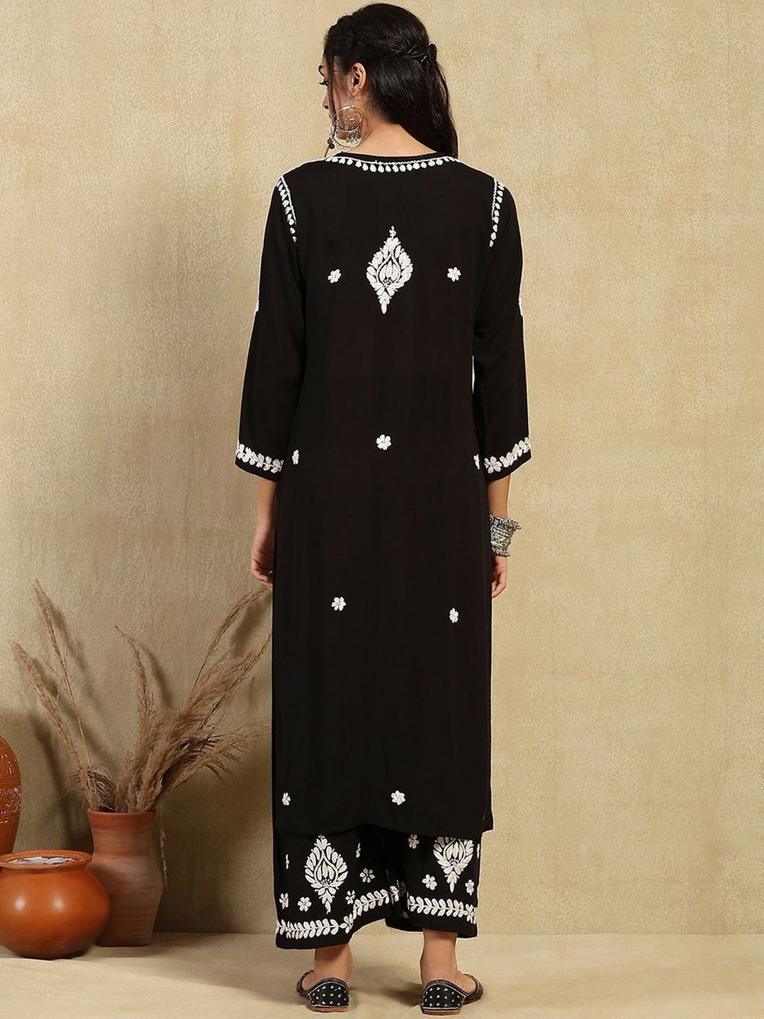 Set Seluar Kurta Motif Etnik Bersulam House of Chikankari
