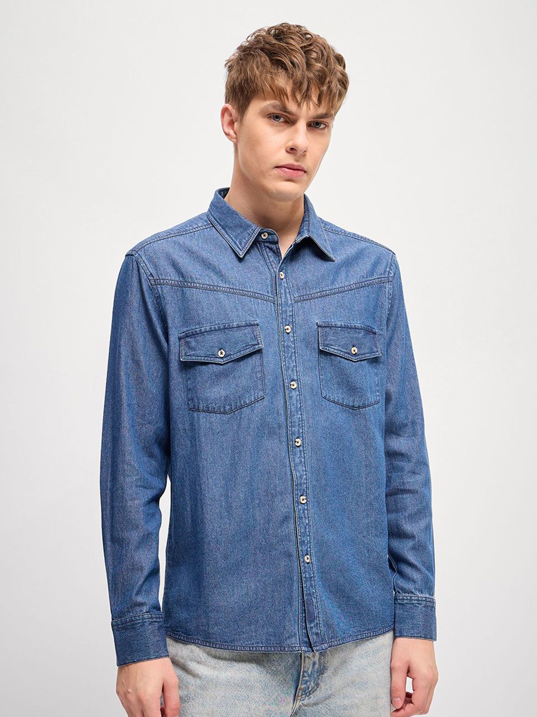 THE BEAR HOUSE Men Spread Collar Faded Cotton Relaxed Fit Casual Shirt