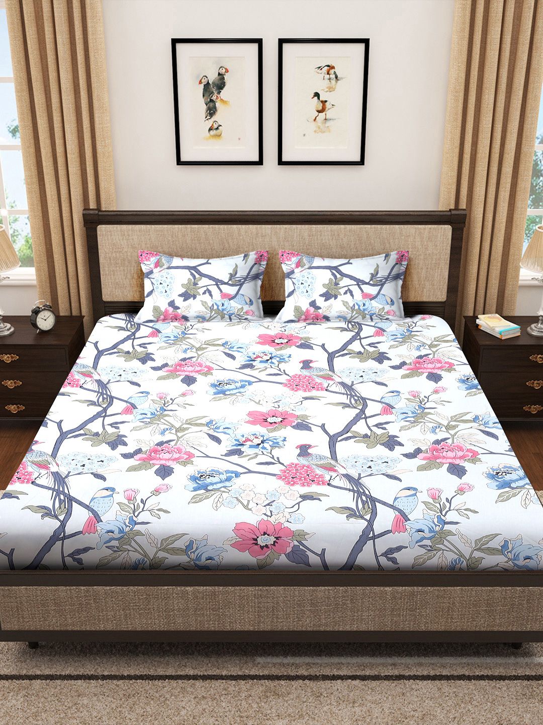 Myntra Elegant Homes White & Pink Printed 300 TC Set Cadar King 2.5m x 2.25m