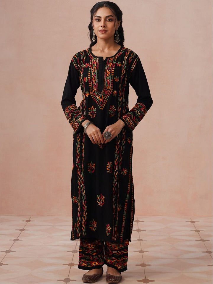 Rumah Chikankari Kurta Chikankari Biasa Wanita dengan Seluar