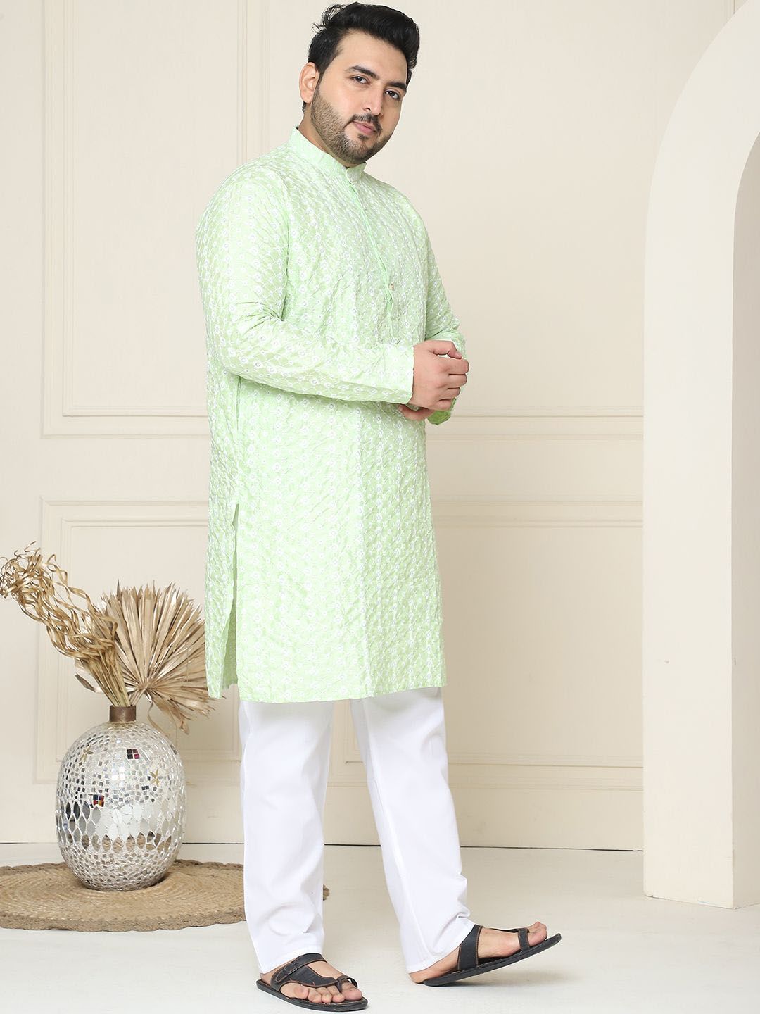 SOJANYA PLUS Floral Embroidered Thread Work Silk Cotton Straight Kurta with Pyjamas