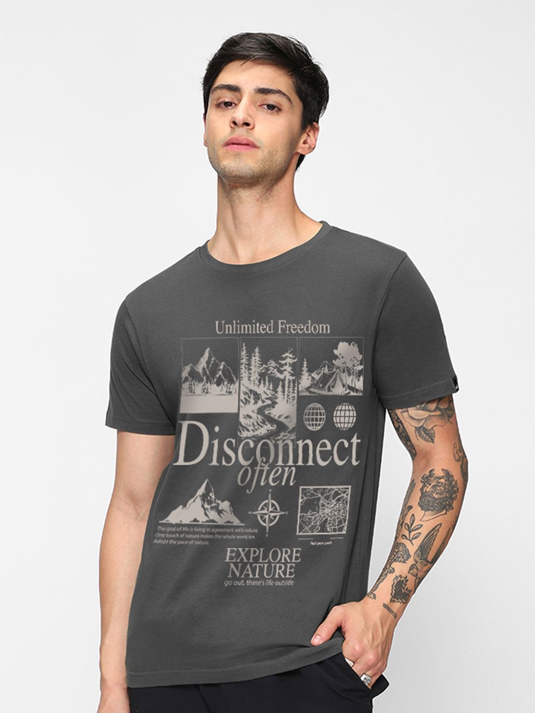 Bewakoof Men Graphic Printed Round Neck Pure Cotton T-shirt