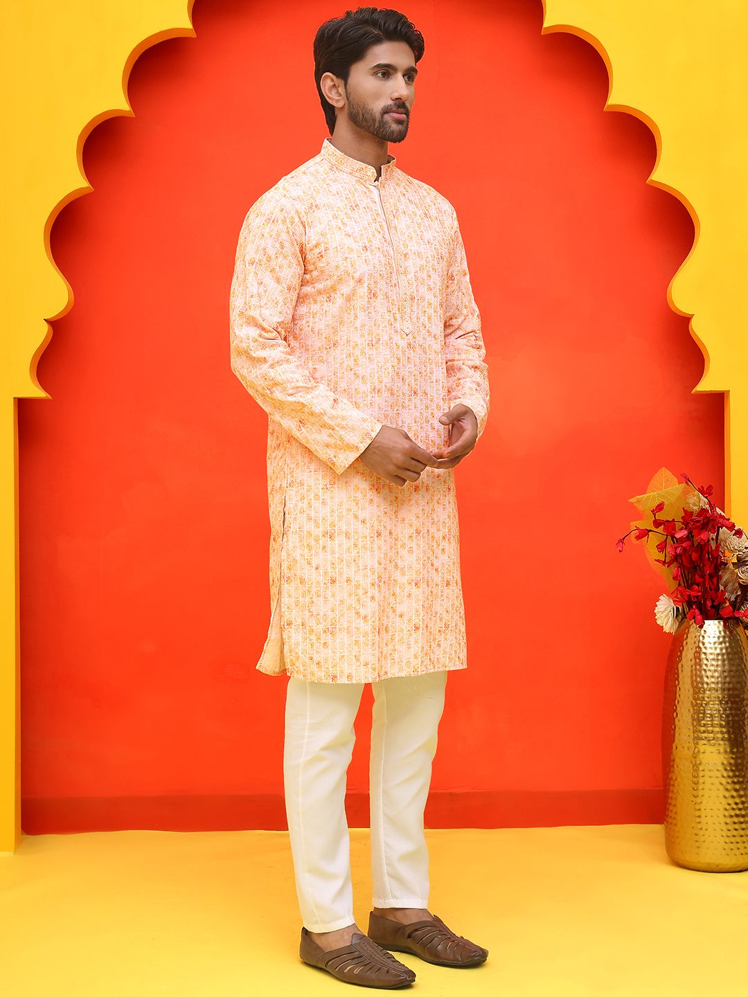 Jompers Men Embroidered Regular Sequinned Kurta with Pyjamas