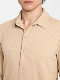 Campus Sutra Men Comfort Spread Collar Textured Casual Shirt