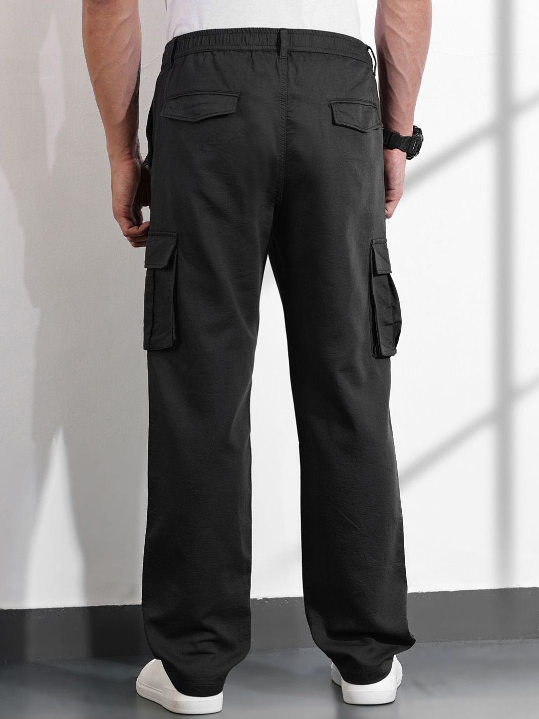 Thomas Scott Men Cotton Mid-Rise Smart Cargos Trousers