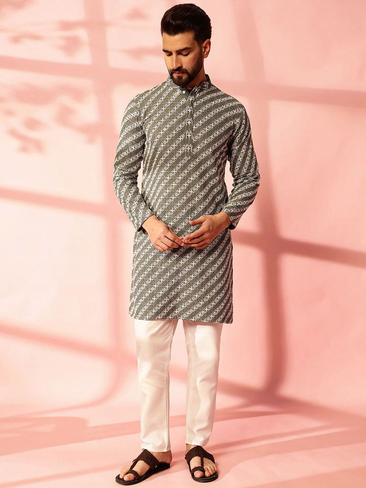 Anouk Men Embroidered Regular Sequinned Pure Cotton Kurta with Pyjamas