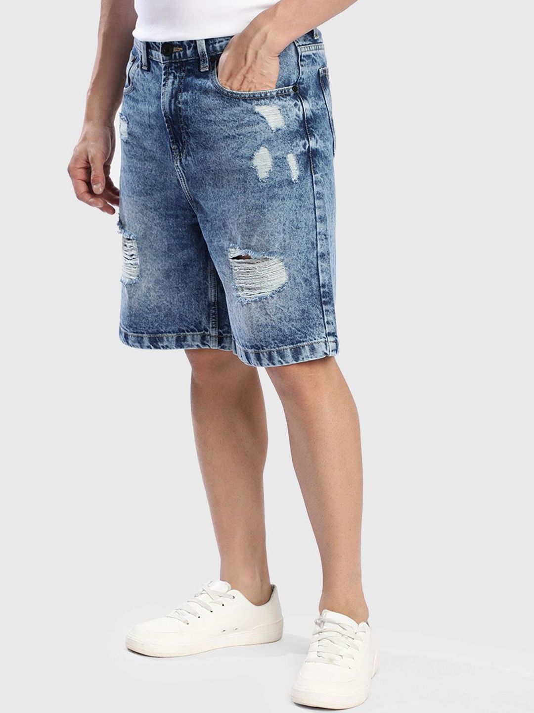 Bene Kleed Men Washed Mid-Rise Knee Length Relaxed Fit Denim Shorts