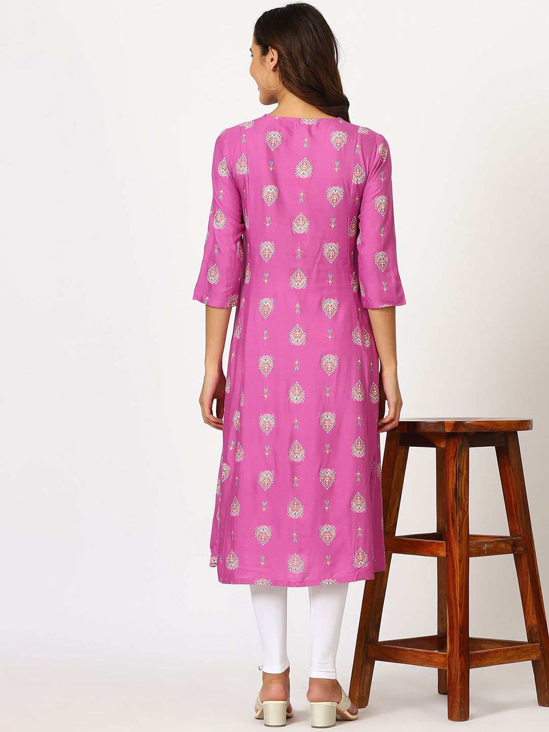 W Purple Ethnic Motifs Printed Thread Work V-Neck Straight Kurta