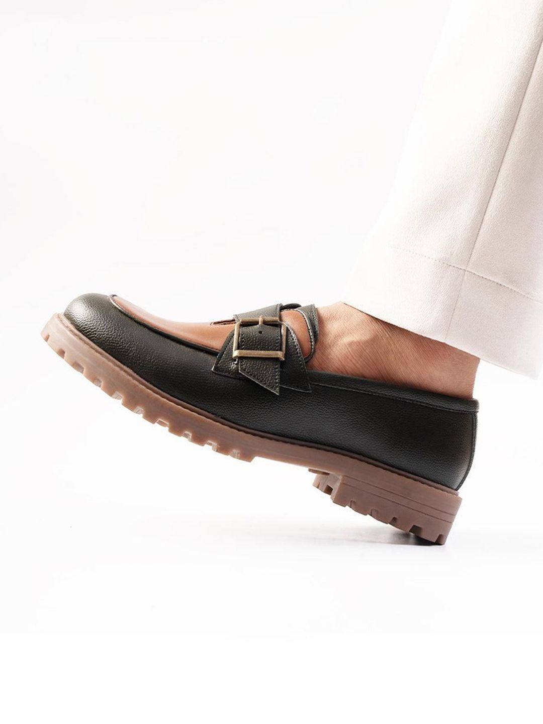 MONKSTORY Men Cosmopolitan Buckled Loafers