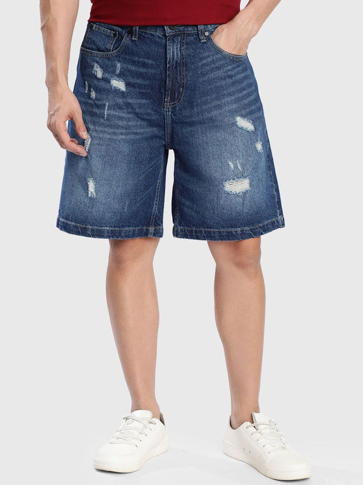 Bene Kleed Men Baggy Fit Distressed Denim Shorts