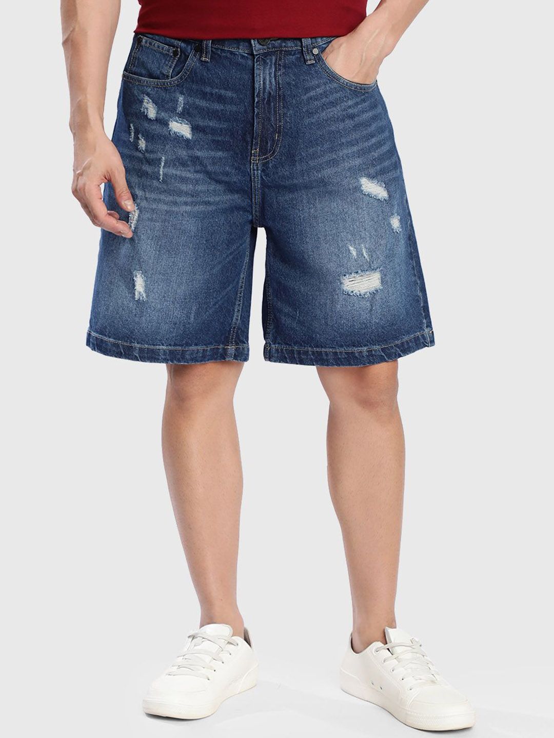 Bene Kleed Men Baggy Fit Distressed Denim Shorts