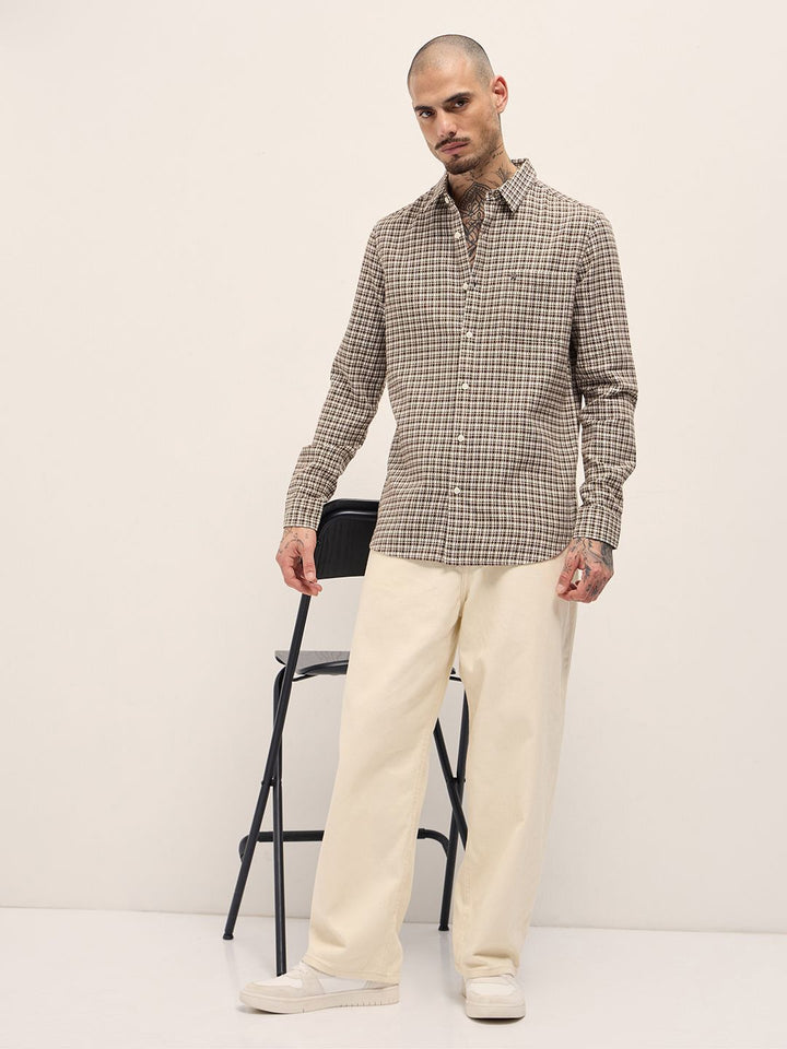 THE BEAR HOUSE Men Slim Fit Checked Spread Collar Cotton Casual Shirt
