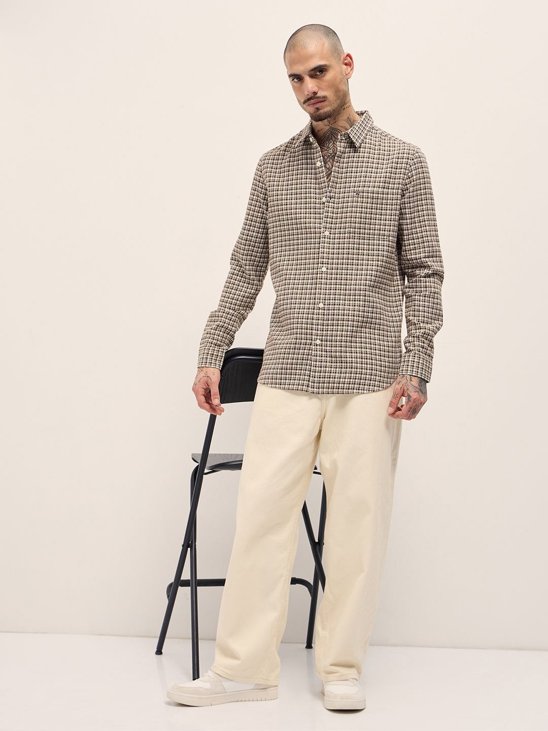 THE BEAR HOUSE Men Slim Fit Checked Spread Collar Cotton Casual Shirt
