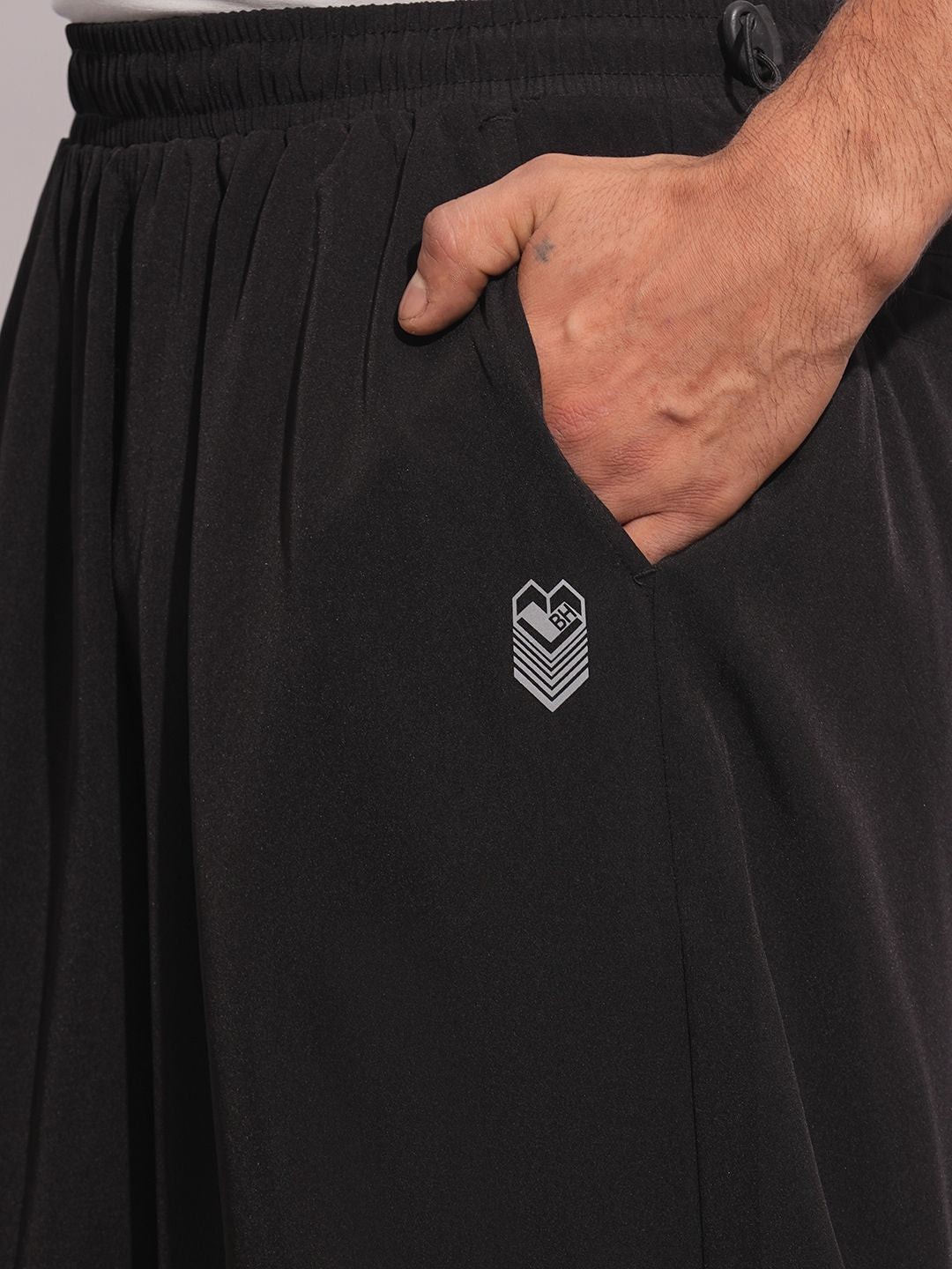 Menjadi Lelaki Manusia Santai-sesuai dengan Rise Rise Pant