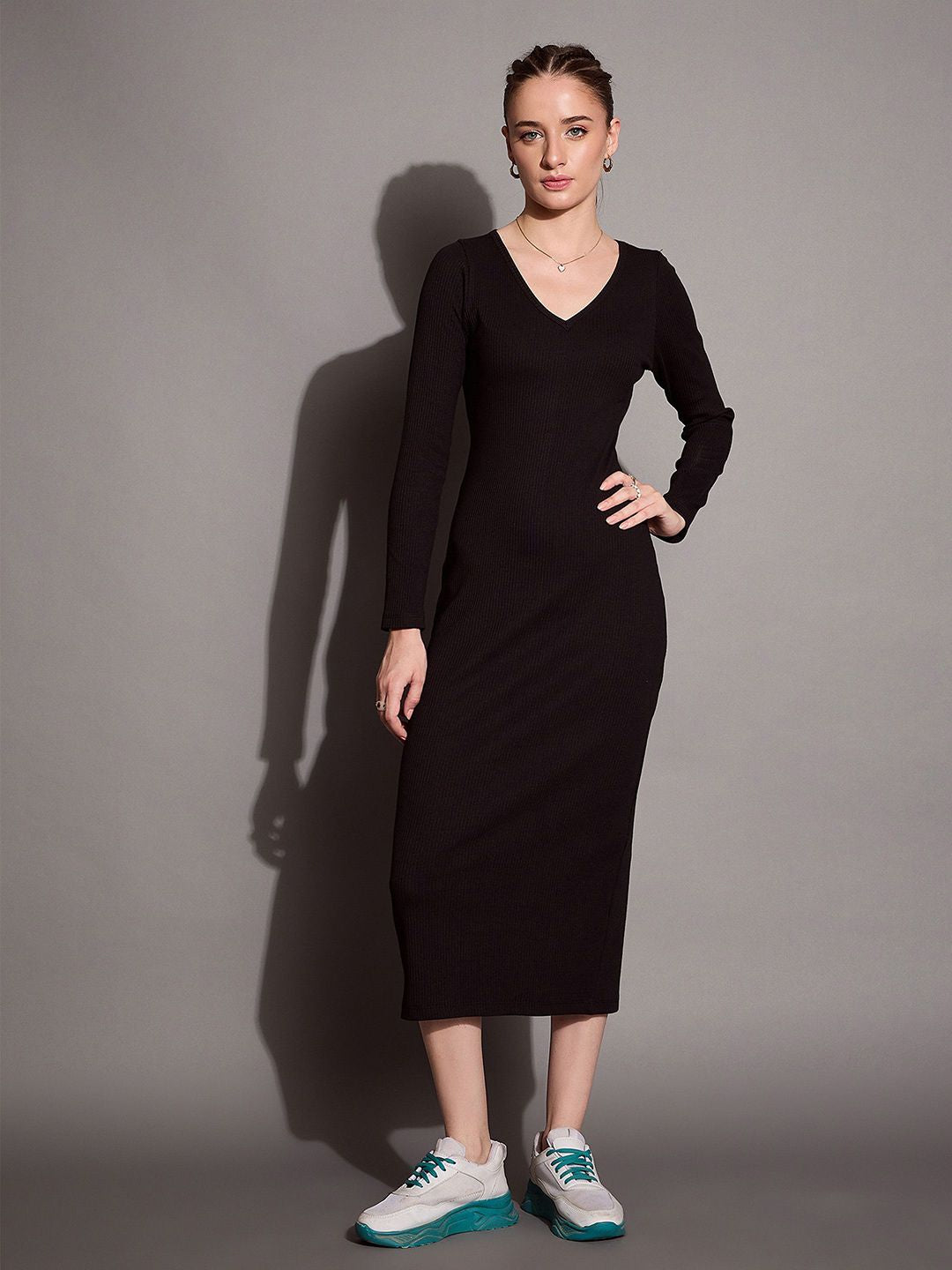 SASSAFRAS BASICS Bodycon Solid Midi Dress