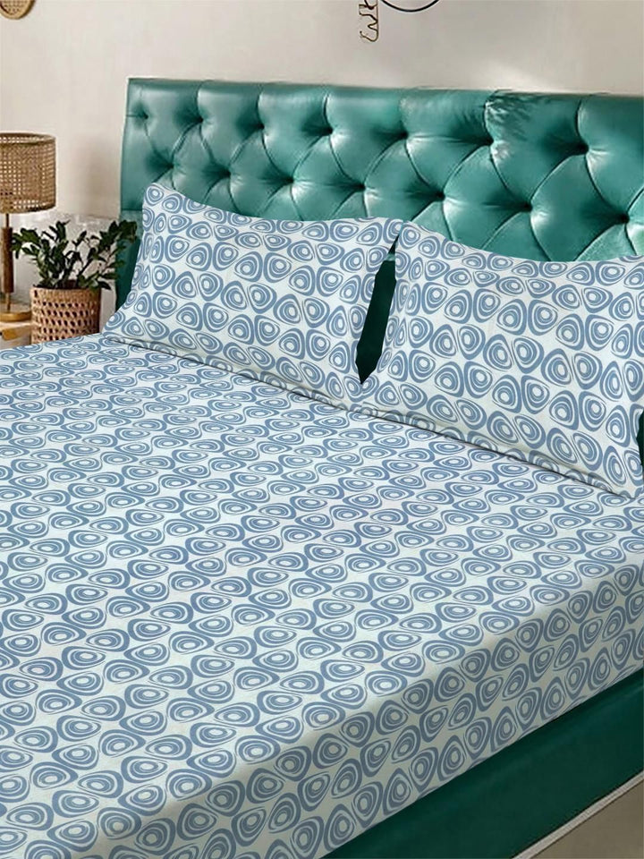 KLOTTHE Blue Geometric 300 TC King Bedsheet with 2 Pillow Covers