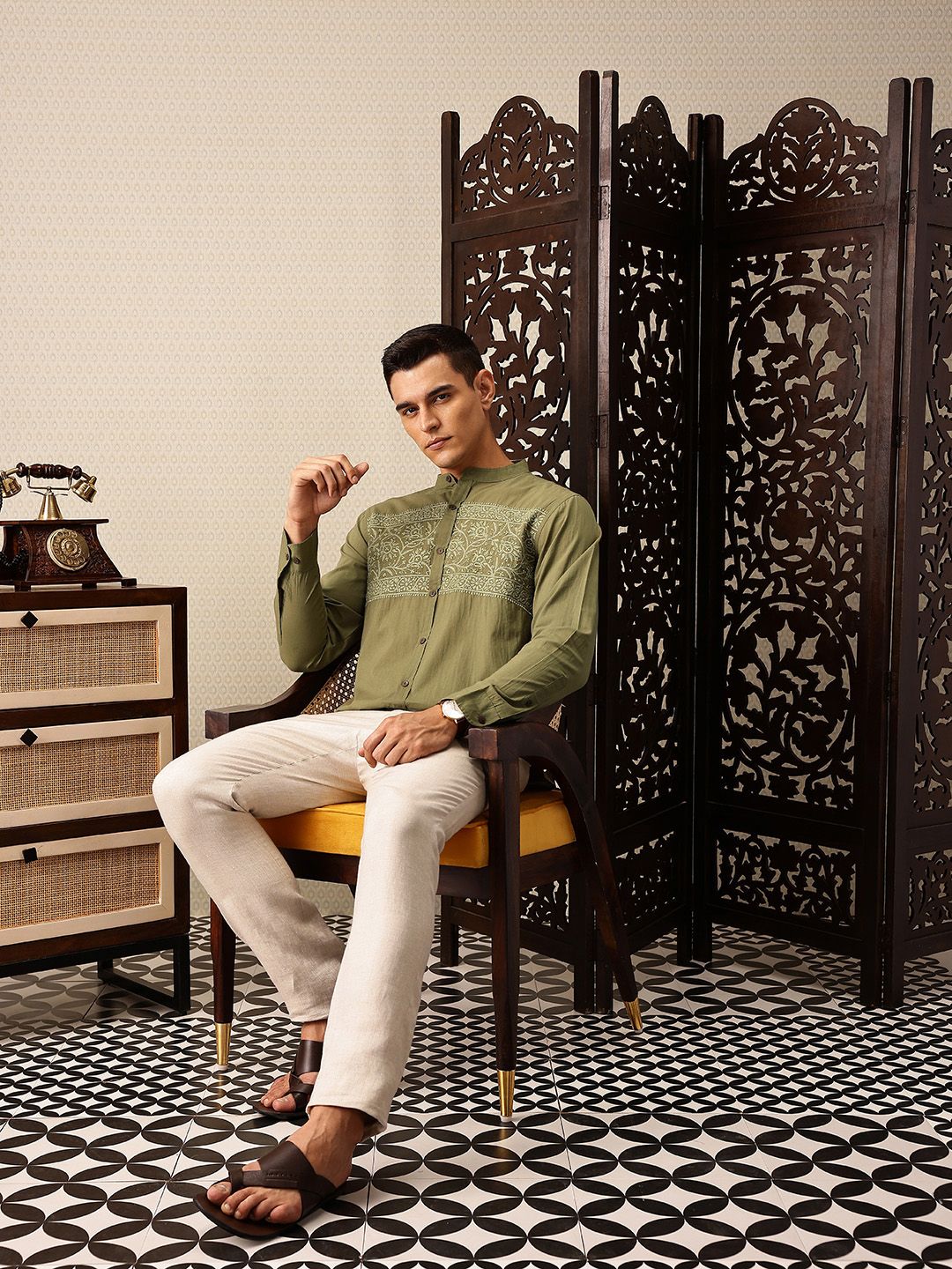 House of Pataudi Embroidered Pure Cotton Jashn Shirt