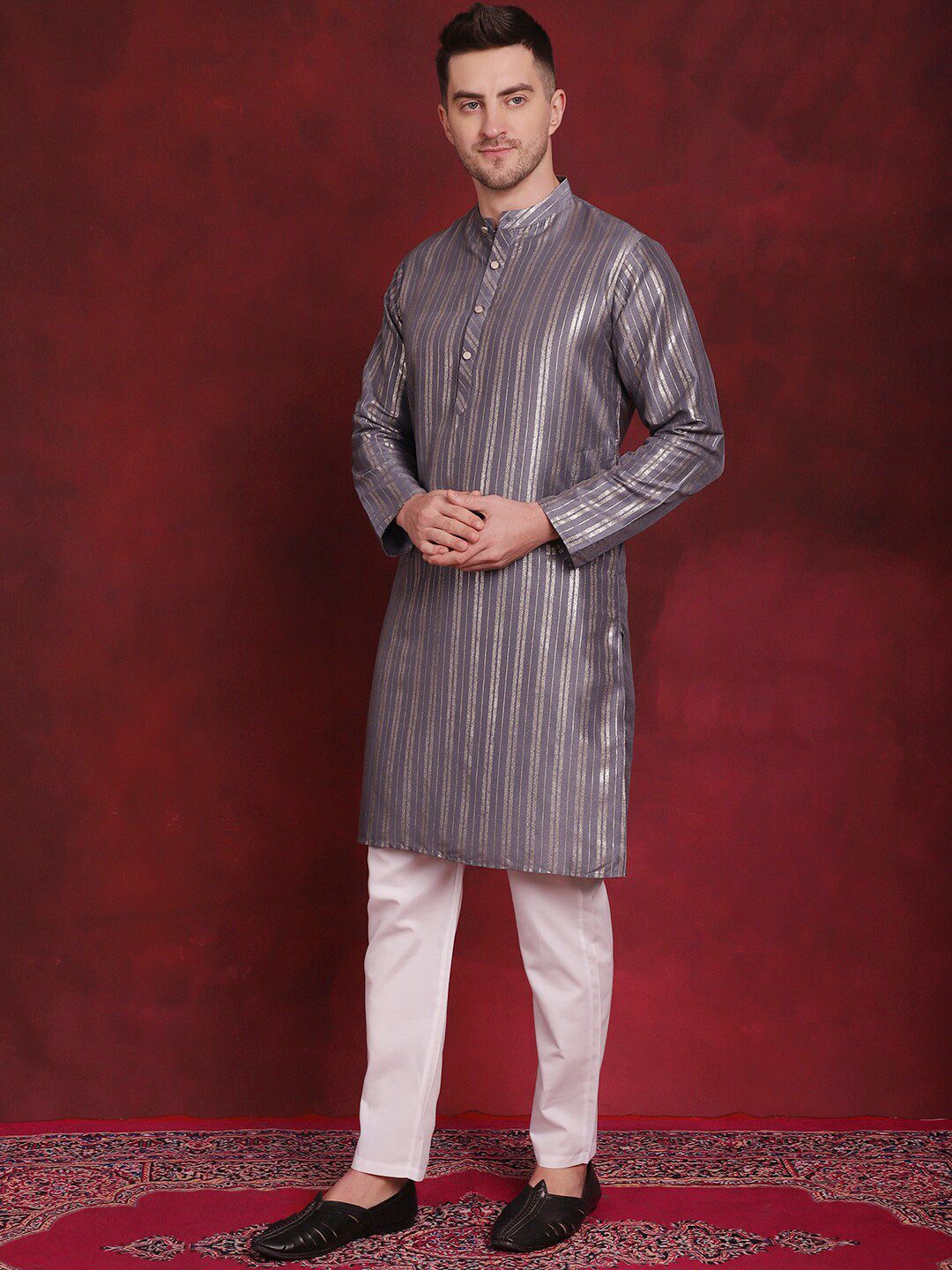 Anouk Striped Regular Cotton Kurta With Pyjamas