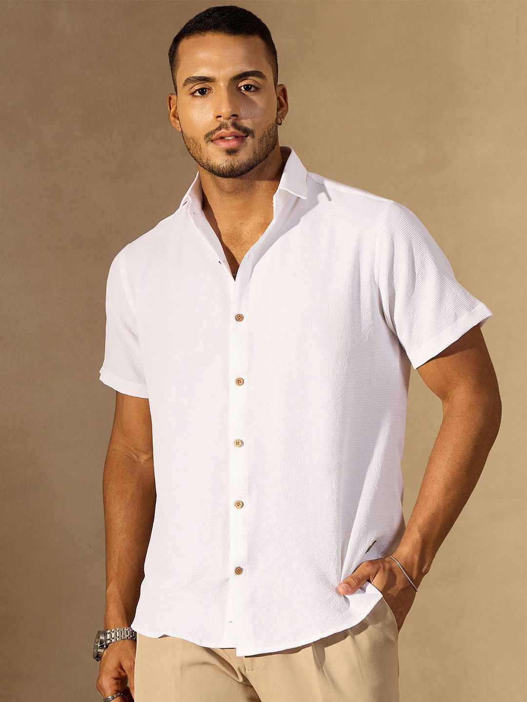 DENNISON Men Solid Spread Collar Oversized Smart Casual Shirt