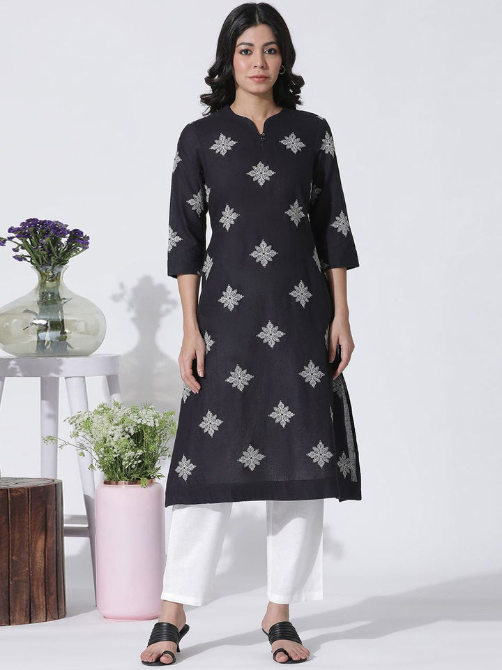 W Floral Embroidered Thread Work Kurta with Trousers