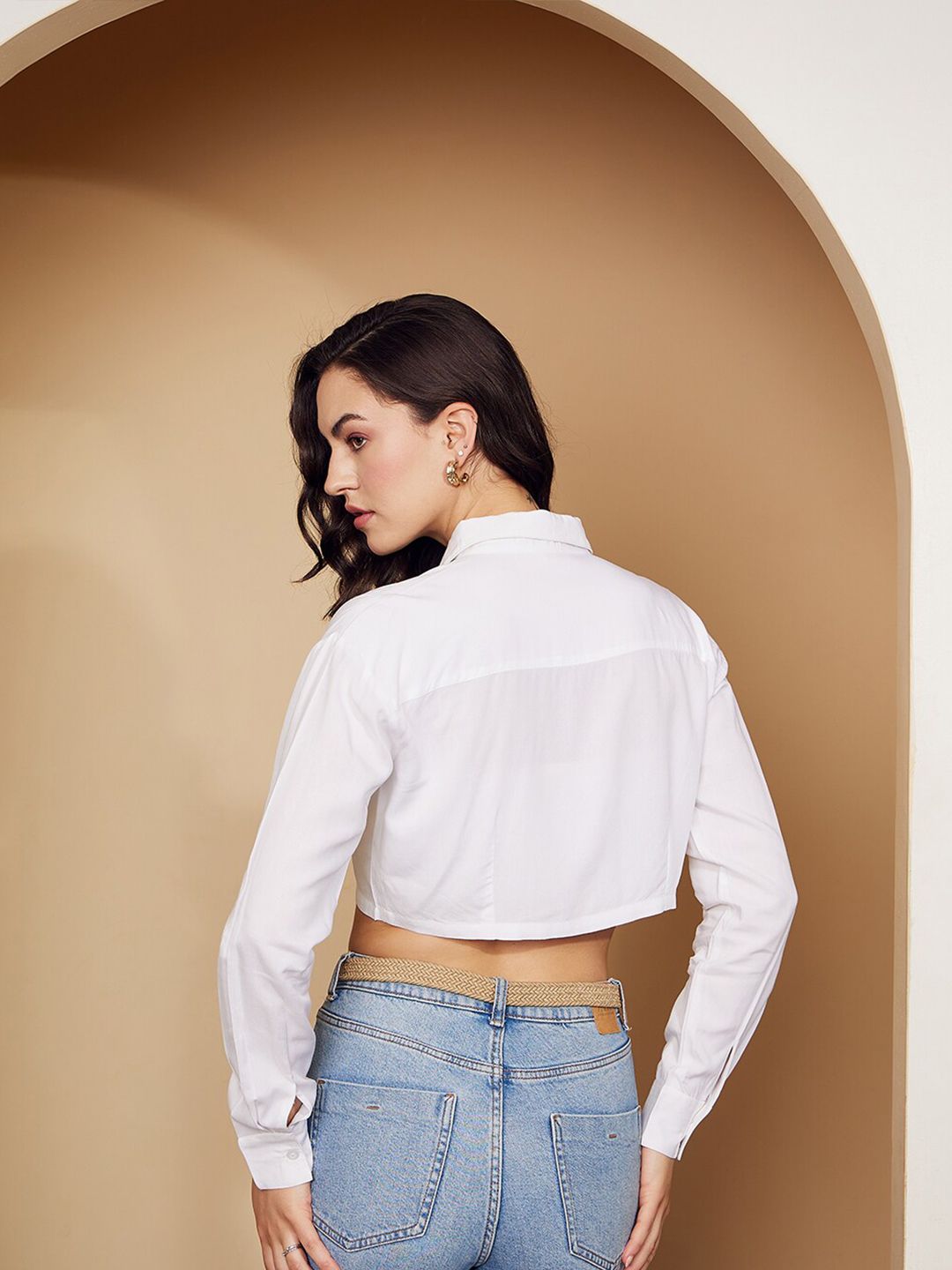 Berrylush White Spread Collar Casual Crop Shirt