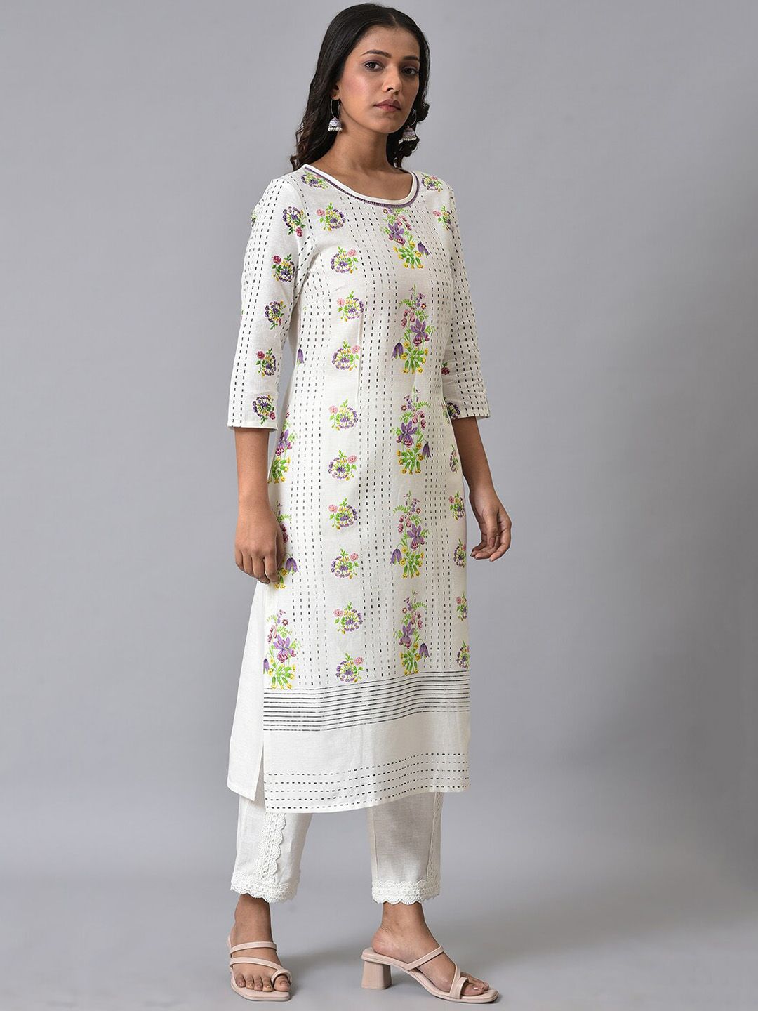 W Floral Printed Straight Kurta with Trousers