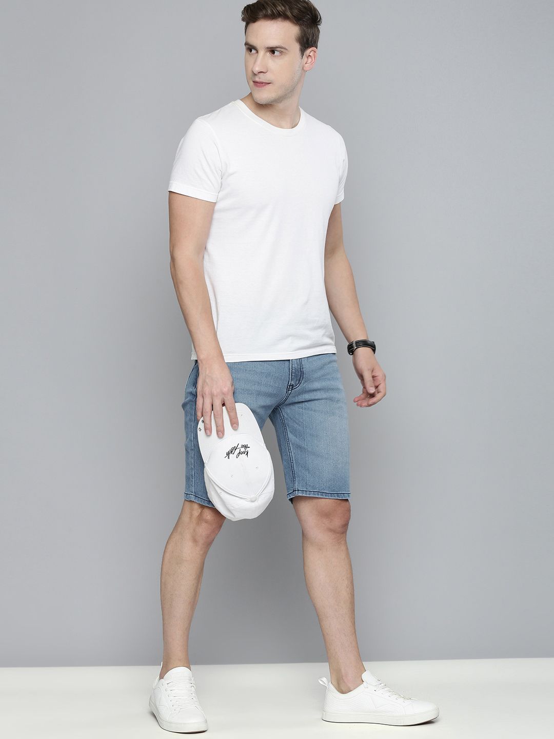 The Indian Garage Co Men Blue Washed Slim Fit Denim Shorts