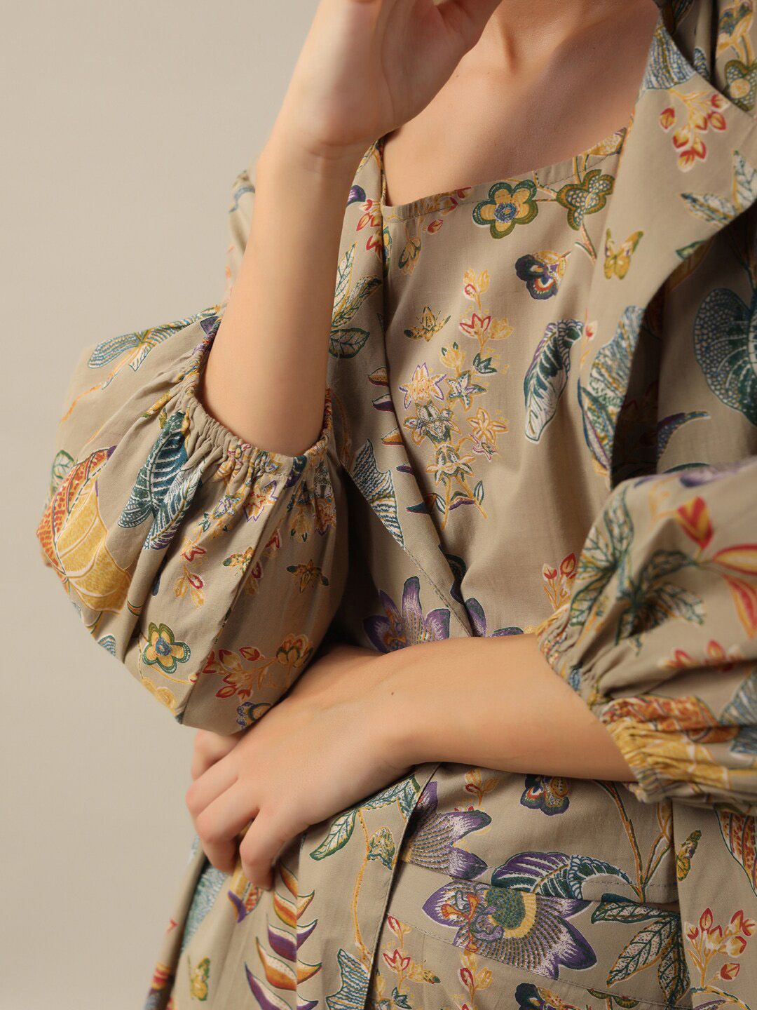 SANSKRUTIHOMES Beige Printed Pure Cotton Top With Trouser & Jacket