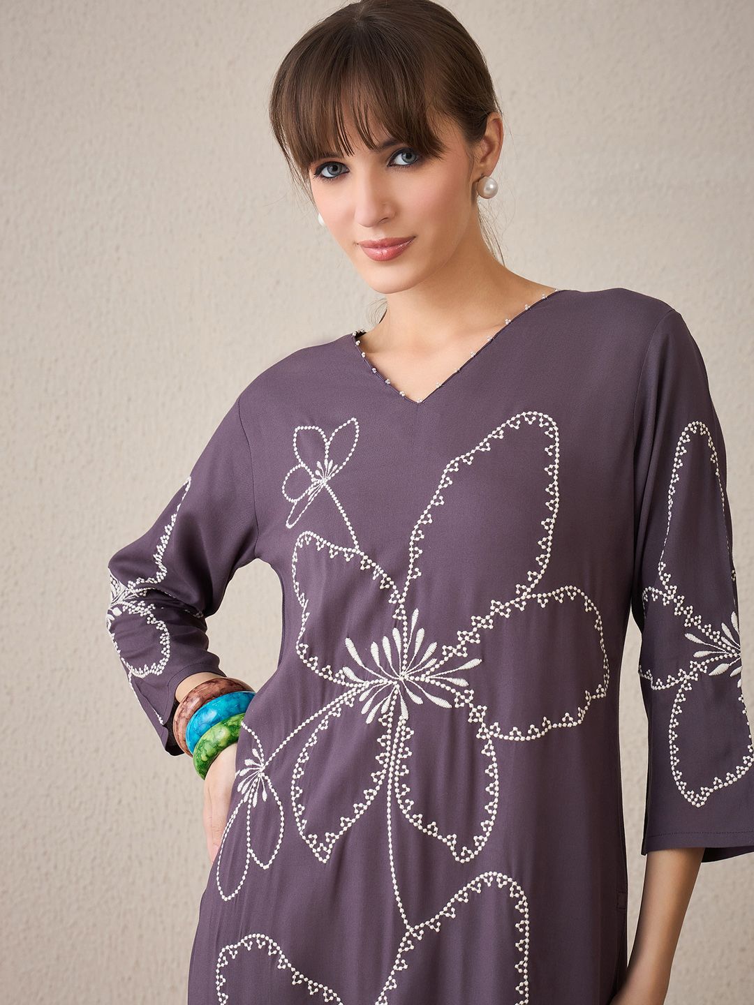 Indo Era Women Floral Embroidered Regular Thread Work Kurta with Palazzos