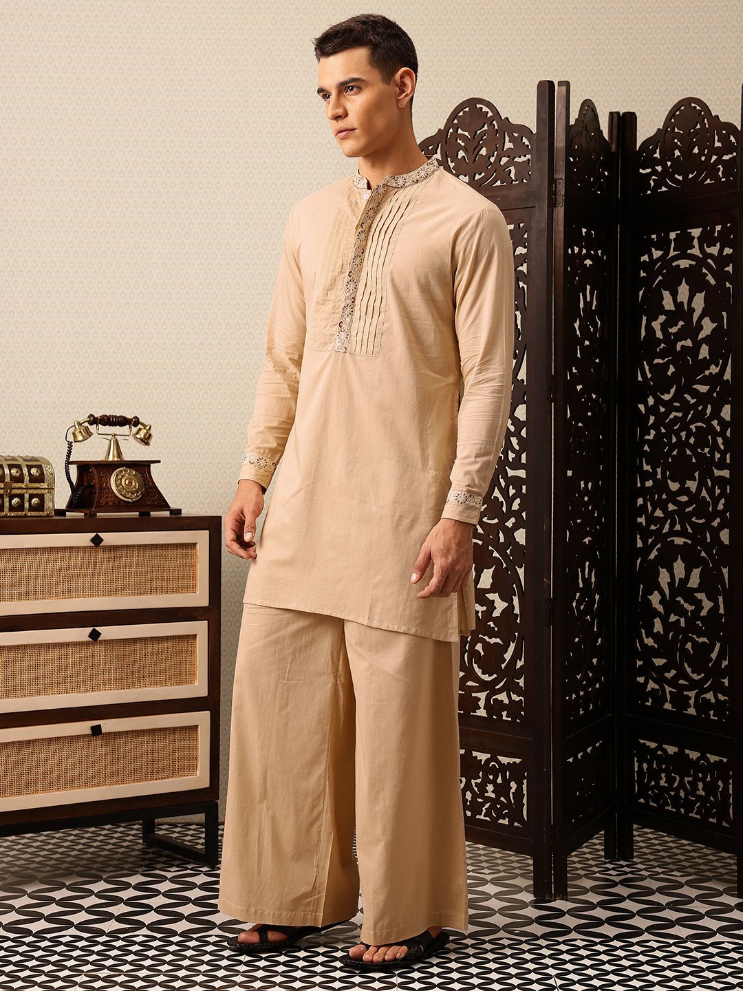 House of Pataudi Floral Yoke Design Thread Work Pure Cotton Jashn Kurta with Trousers