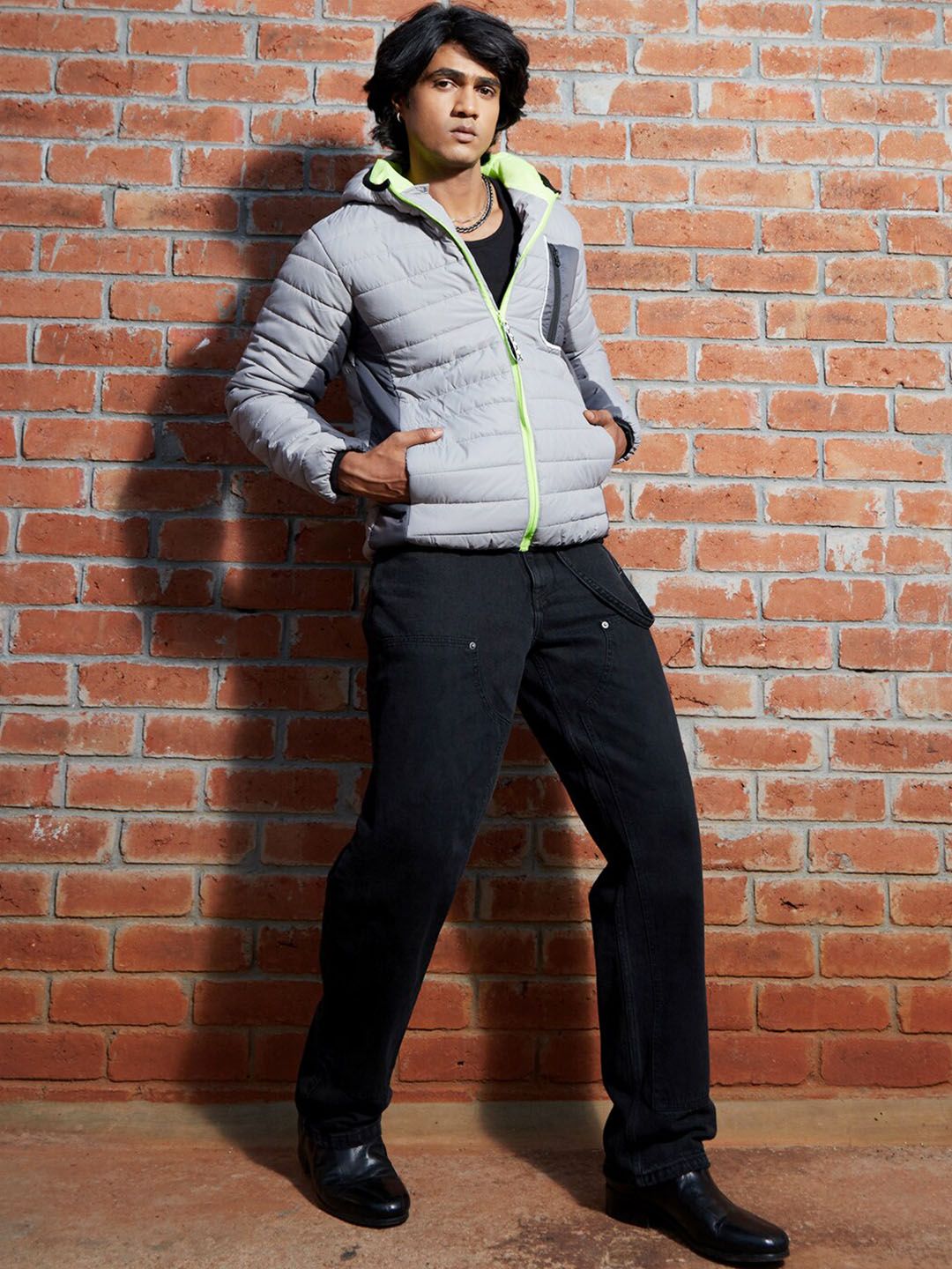 Kampus Sutra Grey Hooded Windcheater Puffer Jaket dengan zip kontras