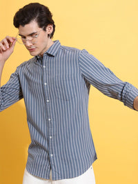 HIGHLANDER Grey Slim Fit Striped Casual Cotton Shirt