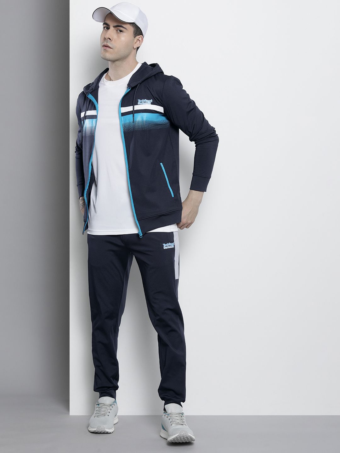 The Indian Garage Co Men Navy Blue Striped Sweatshirt with Joggers