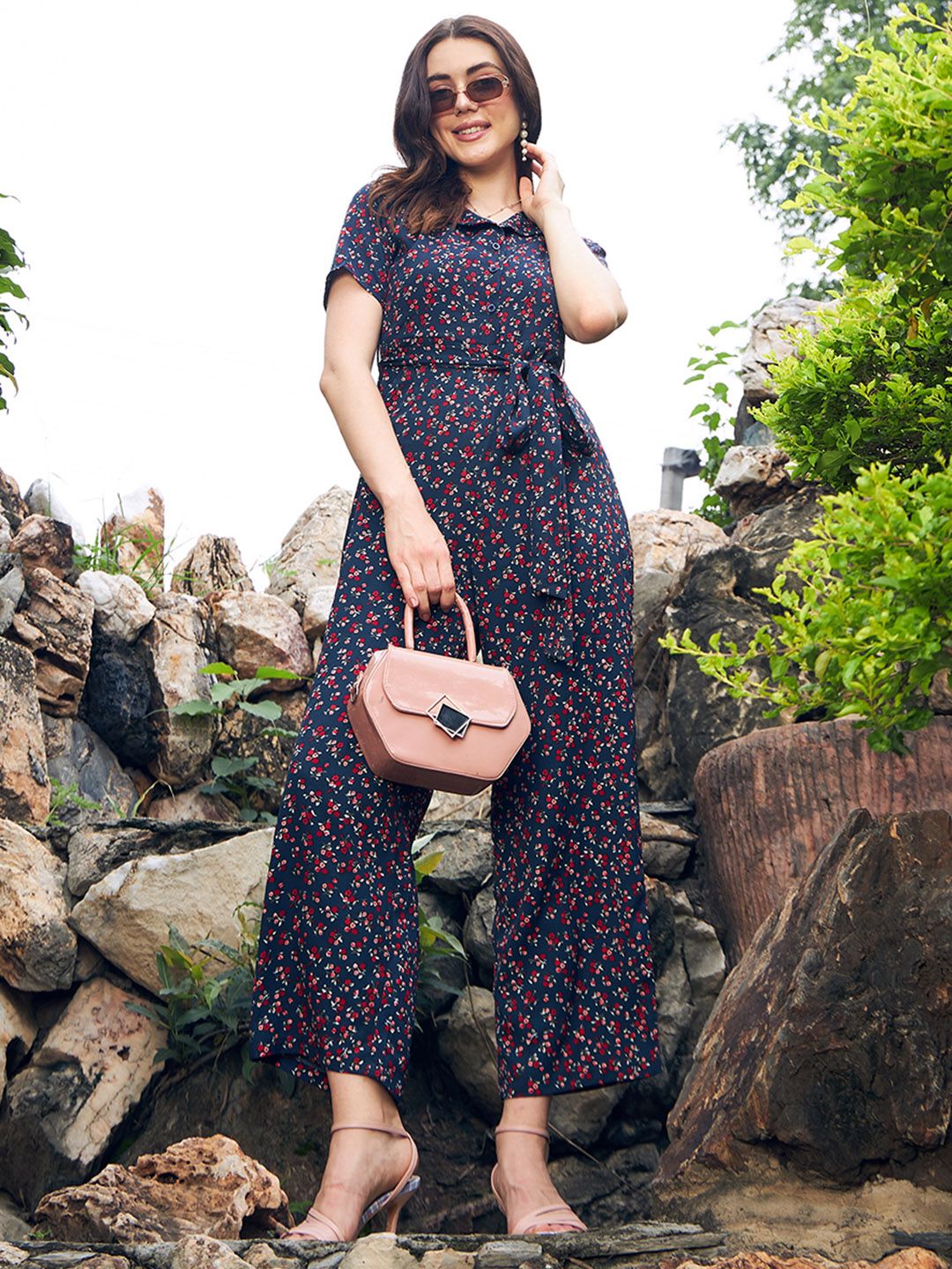 Berrylush Blue Floral Printed Basic Jumpsuit With Waist Tie-ups