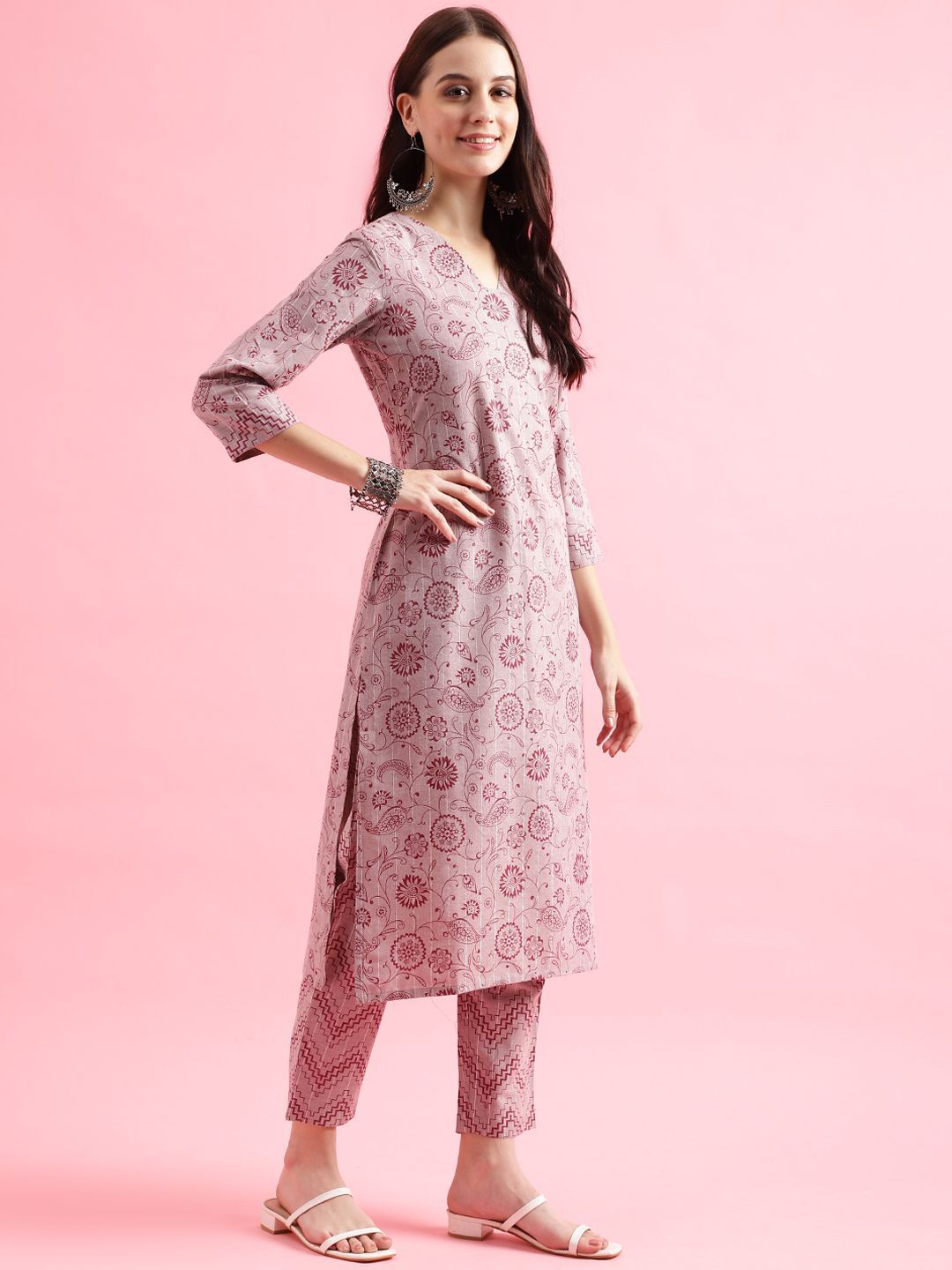 KALINI Floral Printed Regular Straight Kurta With Trousers & Dupatta