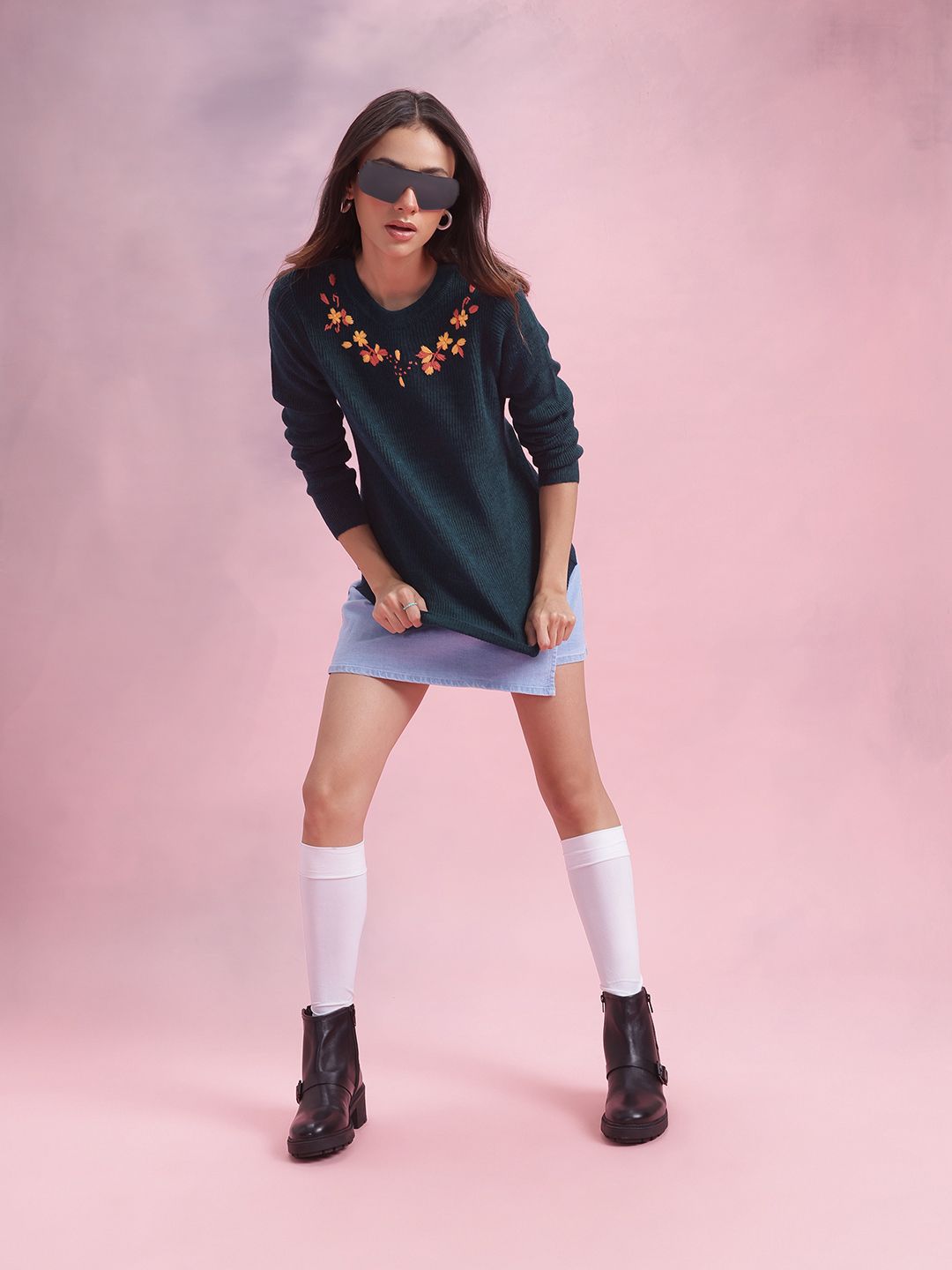 DressBerry Floral Embroidered Pullover