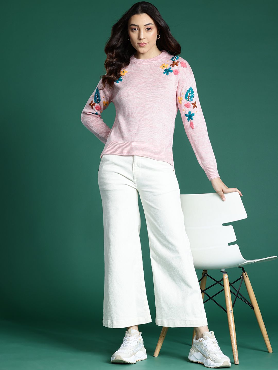 DressBerry Floral Embroidered Pullover