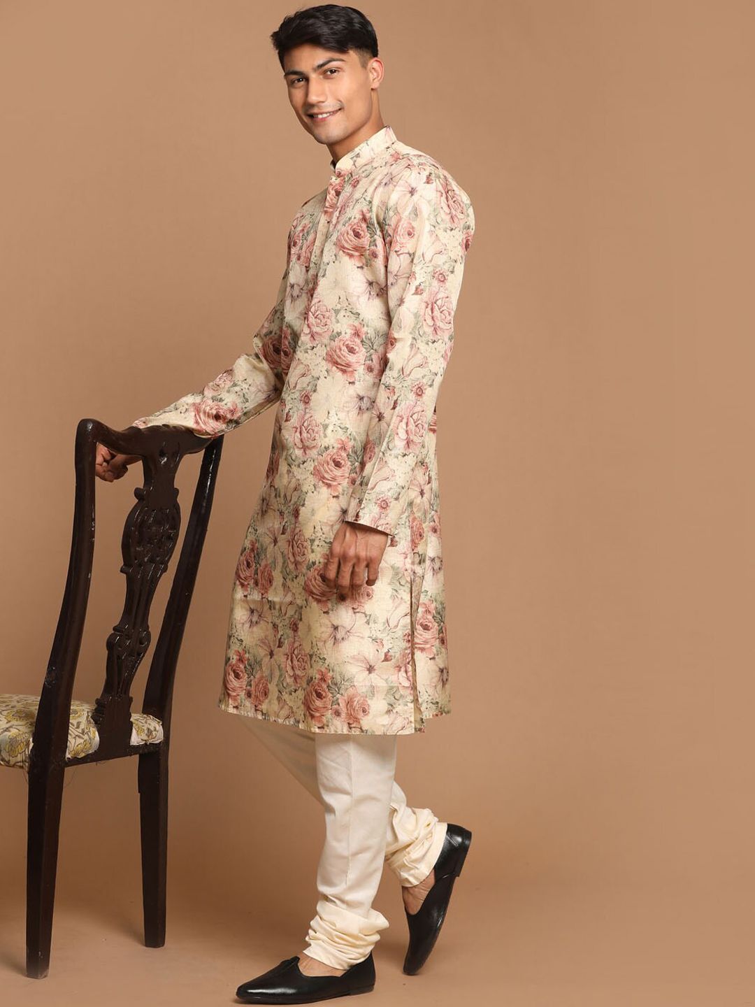 VASTRAMAY Men Beige Floral Printed Angrakha Kurta with Pyjamas