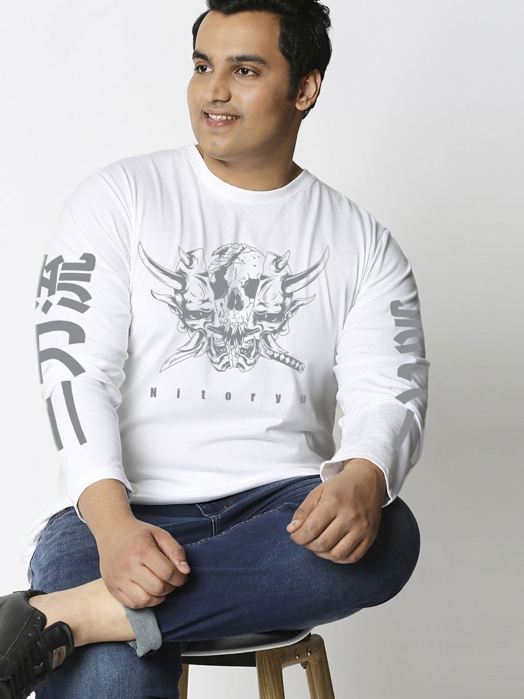 Bewakoof Plus Men Graphic Printed Round Neck Cotton T-shirt